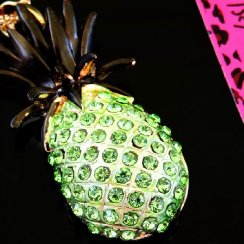 BETSEY JOHNSON~ Large Pineapple Necklace